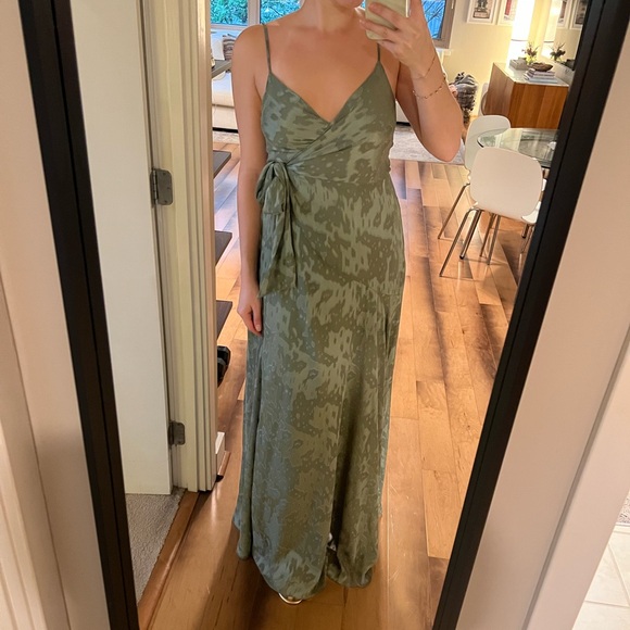 Hutch formal or bridesmaid dress in sage green - Picture 4 of 5